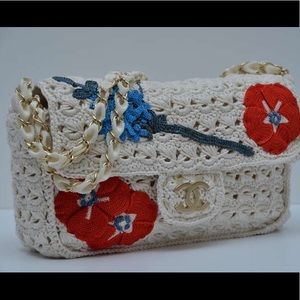 chanel crochet bag